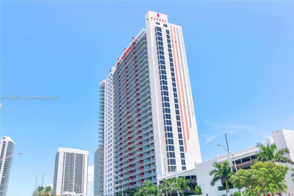 Luxury Condo Steps From Beach Hallandale Beach Exterior photo